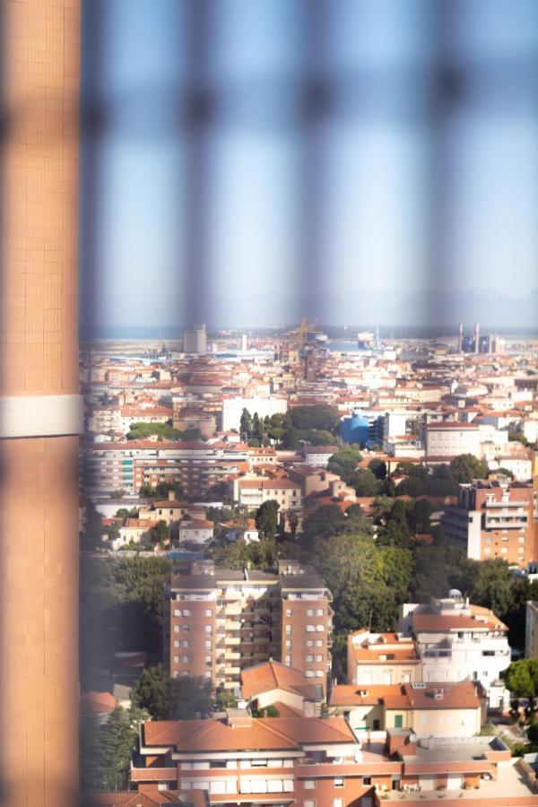 Attico Con Vista Panoramica Διαμέρισμα Λιβόρνο Εξωτερικό φωτογραφία