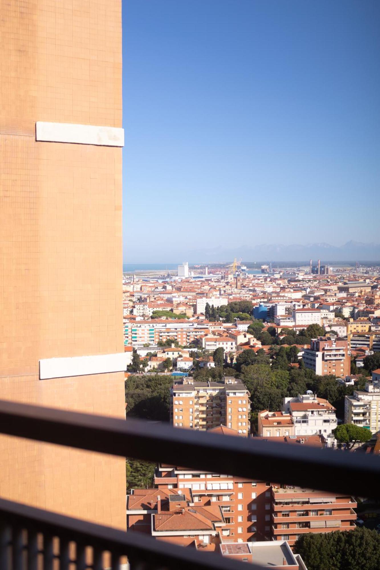 Attico Con Vista Panoramica Διαμέρισμα Λιβόρνο Εξωτερικό φωτογραφία